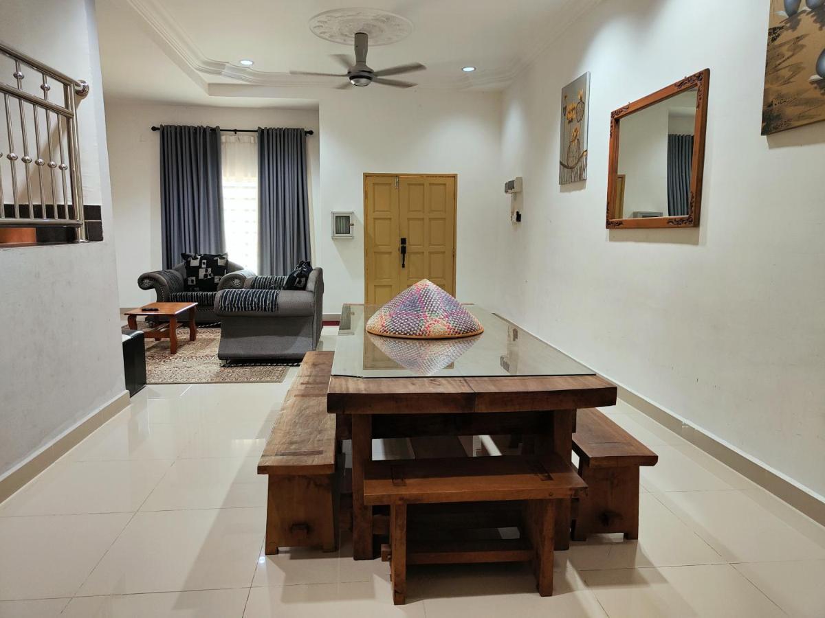 Homestay Roma Suite Kuala Terengganu Exteriör bild